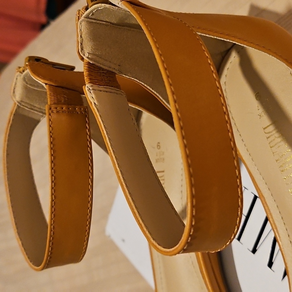 Dream Pairs Pointed Toe Tan Ankle Strap Shoes - Picture 7 of 11